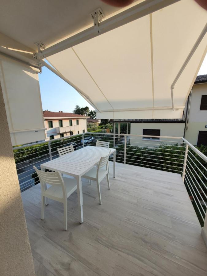 Garda View - Nuovo Appartamento Con Solarium Vista Lago Ngoại thất bức ảnh